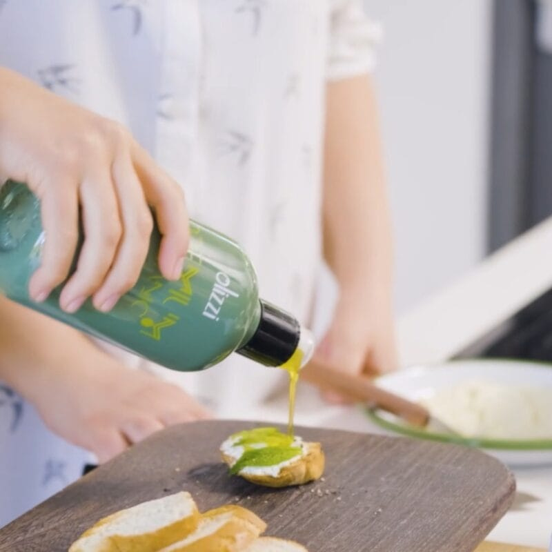 Olizzi: Organic Extra Virgin Olive Oil (Early Harvest) from Türkiye (500 ml)