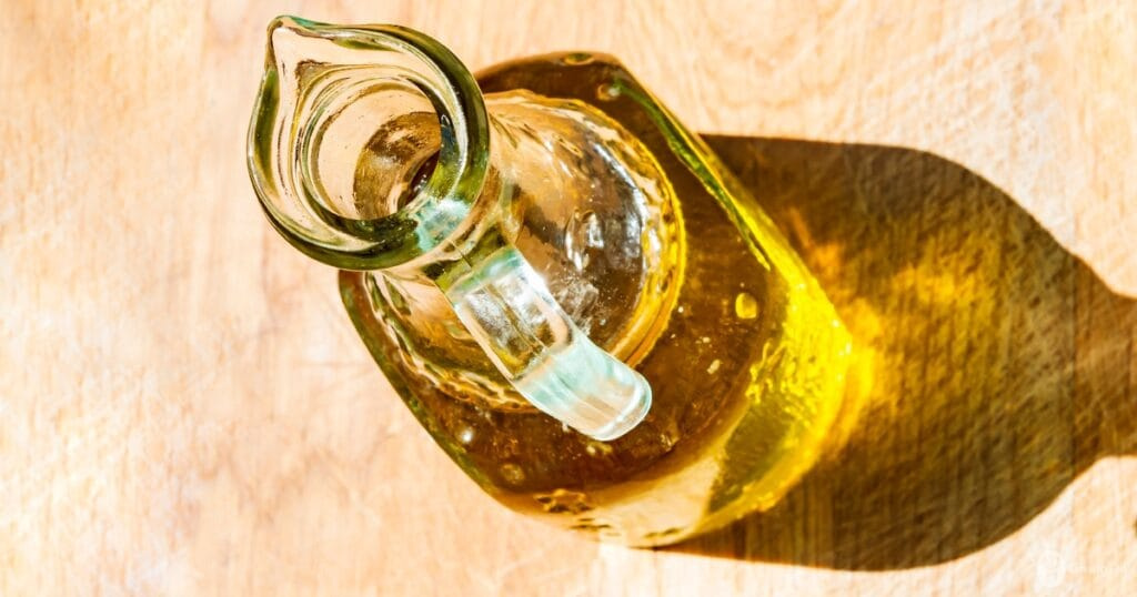 The impact of heat and light exposure on Olive Oil quality