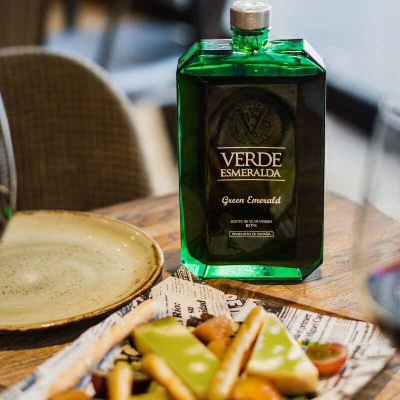 Verde Esmeralda: Green Emerald – Extra Virgin Olive Oil from Spain (500 ml)