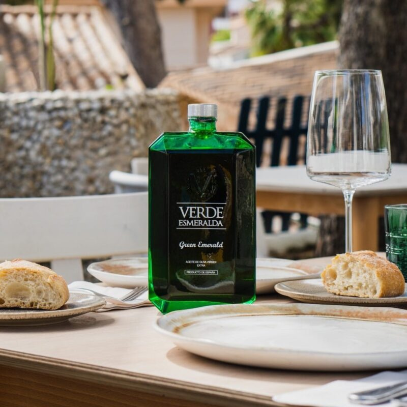Verde Esmeralda: Green Emerald – Extra Virgin Olive Oil from Spain (500 ml)