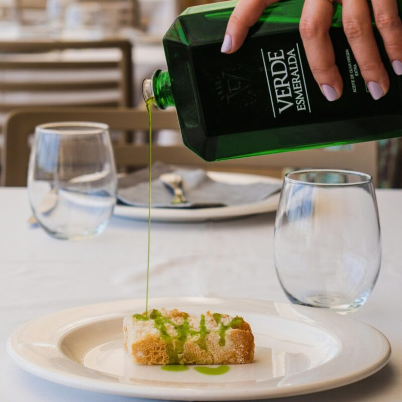 Verde Esmeralda: Green Emerald – Extra Virgin Olive Oil from Spain (500 ml)