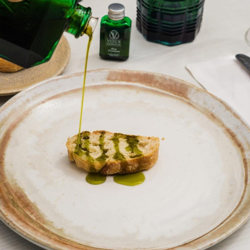 Verde Esmeralda: Green Emerald – Extra Virgin Olive Oil from Spain (500 ml)
