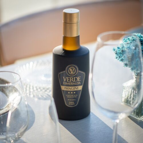 Verde Esmeralda: Imagine - Picual Extra Virgin Olive Oil from Spain (500 ml)