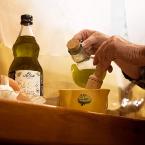 Olis Solé: Ester Solé – Arbequina Extra Virgin Olive Oil from Spain (1 Liter)